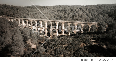 Puente del Diablo in Tarragona, Catalonia, Spain Puente del Diablo in Tarragona, Catalonia, Spain 40307717