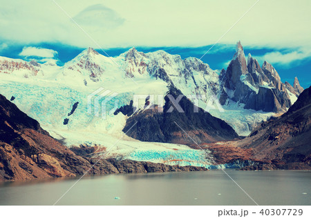 Lake at foot of Fitz Roy, Cerro Torre, Andes, Argentina Lake at foot of Fitz Roy, Cerro Torre, Andes, Argentina 40307729