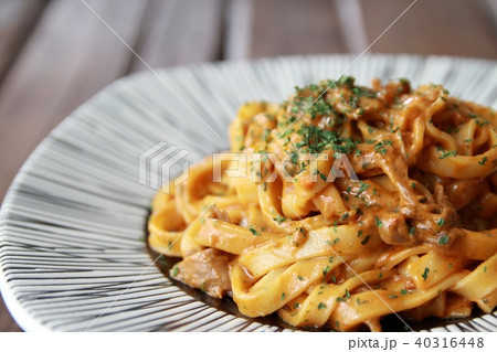 家で作った平打ち生パスタのボロネーゼ 家で作った平打ち生パスタのボロネーゼ 40316448