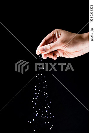 砂を掴む手 砂を掴む手 40316835