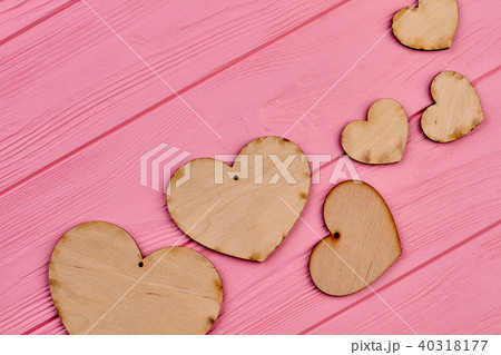 Plywood heart shaped decorations. 40318177