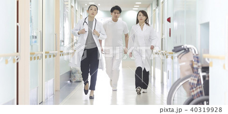 病院　緊急　医療チーム 40319928