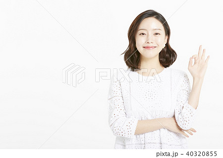 女性　ポートレートシリーズ　ハンドサイン 40320855