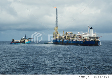 dynamic positioning DP operations near FPSO tanker. Supply fleet job dynamic positioning DP operations near FPSO tanker. Supply fleet job 40332351