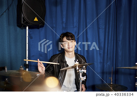 公演 男 男性 40336334