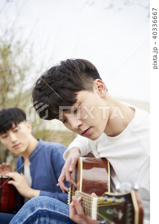 その他 ギター 屋外 40336667