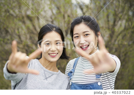 2 笑顔 微笑 40337022
