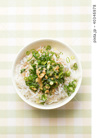 シラス丼 40346978