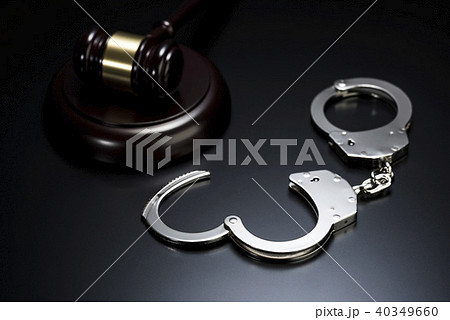 手錠とハンマー 40349660