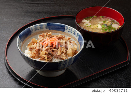 牛丼 40352711