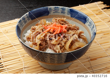 牛丼 40352716
