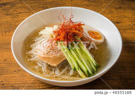 平壌冷麺　Pyongyang cold noodles 40355166