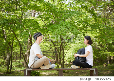 ベンチ 友達 友人 40355425