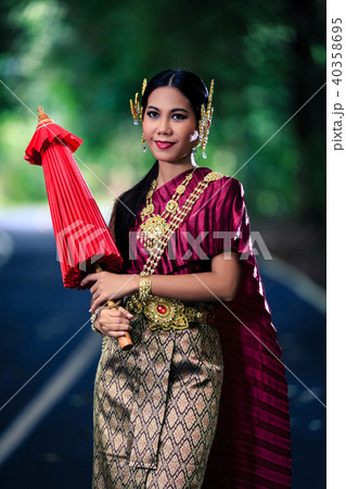 Beautiful Woman with Thai Traditional Dress 40358695