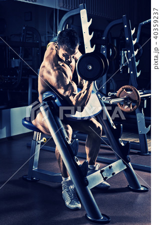 bodybuilder in gym bodybuilder in gym 40359237