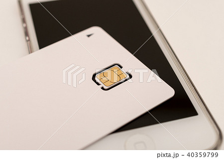 SIMカード　スマホ　千円札 40359799