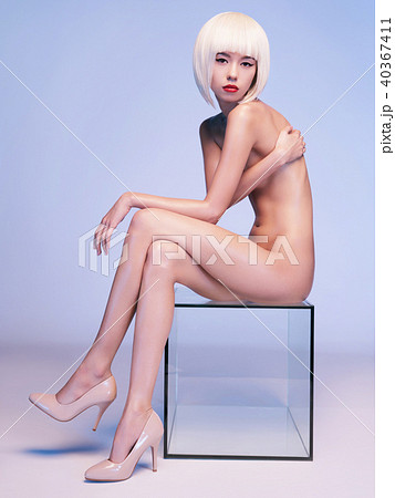 Nude woman with perfect body on white background 40367411