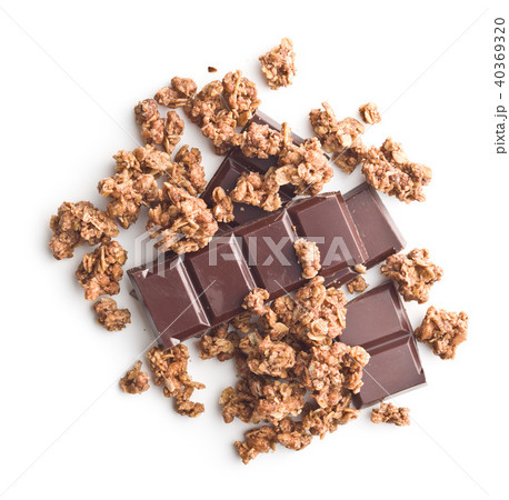 The granola breakfast cereals. 40369320