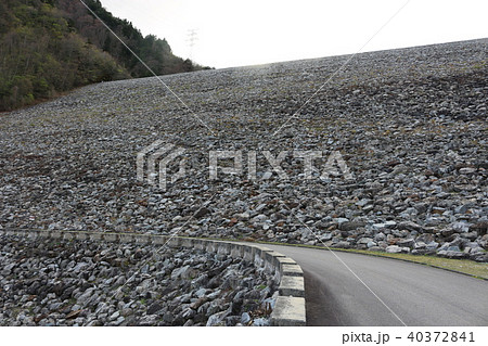 ロックフィルダムの堤体　（七倉ダム） 40372841