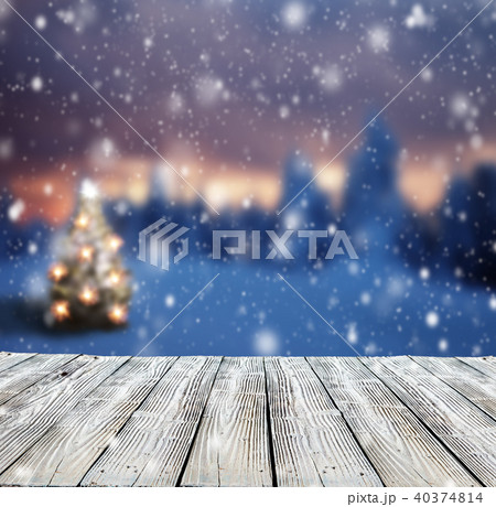 Winter abstract background with wooden planks Winter abstract background with wooden planks 40374814