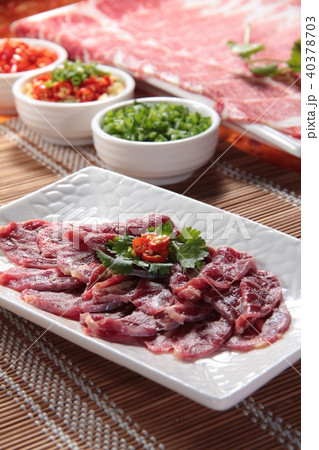 raw beef raw beef 40378703