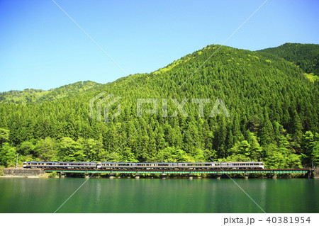 新緑の高山本線 新緑の高山本線 40381954