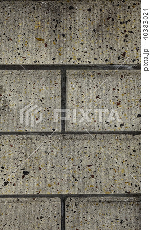 Sandstone wall of old palace 40383024