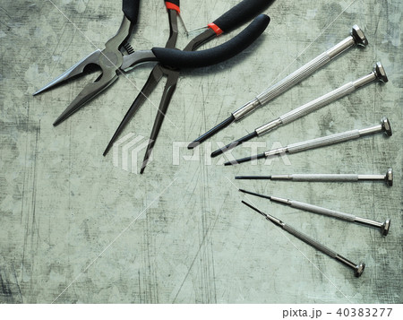 ミニドライバーセット＆ペンチ＆ラジオペンチ　作業場 40383277