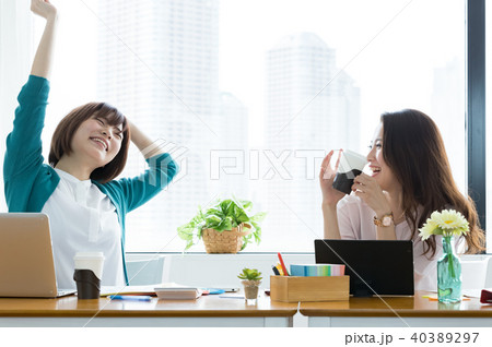働く女性 働く女性 40389297