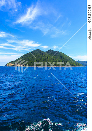小値賀行きフェリーから　野崎島の風景　【長崎県北松浦郡】 40389298
