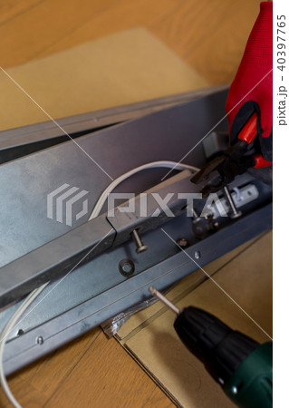 パイプベッドの解体 40397765