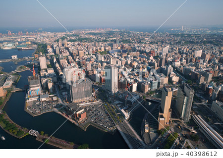 日本の横浜都市景観　横浜の街並みを望む 40398612
