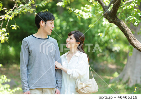 ミドルカップル 新緑 ミドルカップル 新緑 40406319