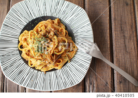 家で作った平打ち生パスタのボロネーゼ 家で作った平打ち生パスタのボロネーゼ 40410505