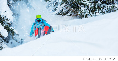 Freeze motion of freerider in deep powder snow 40411912