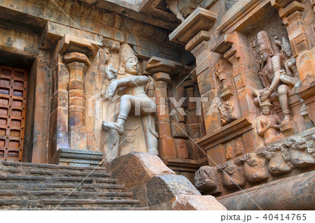 Chandesanugraha-murti Brihadisvara Temple 40414765