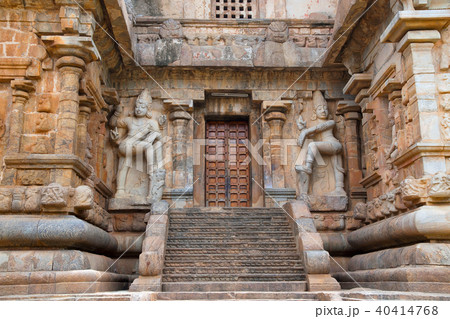 Dwarapala at northern entrance Brihadisvara Temple Dwarapala at northern entrance Brihadisvara Temple 40414768