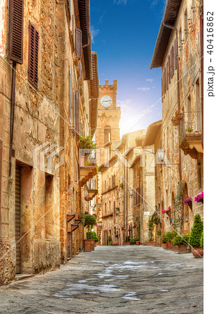 Colorful street in Pienza, Tuscany, Italy 40416862