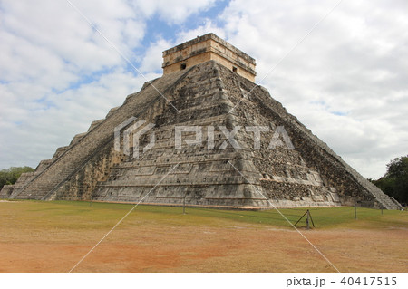 チチェンイツァのピラミッド　世界遺産　メキシコ 40417515