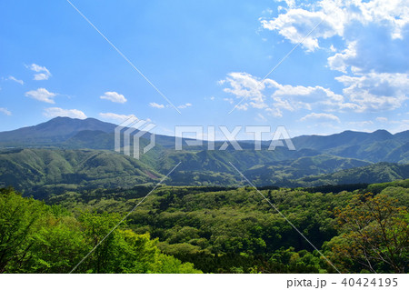 塩那スカイラインから観た塩原温泉の山々 40424195