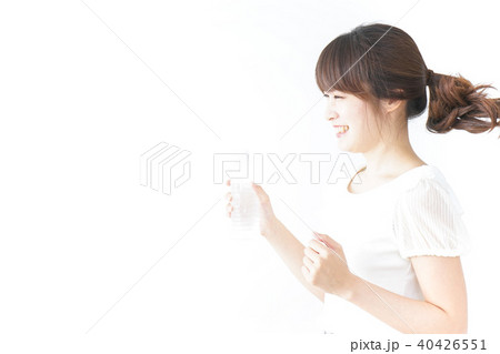 スポーツをする若い女性 スポーツをする若い女性 40426551