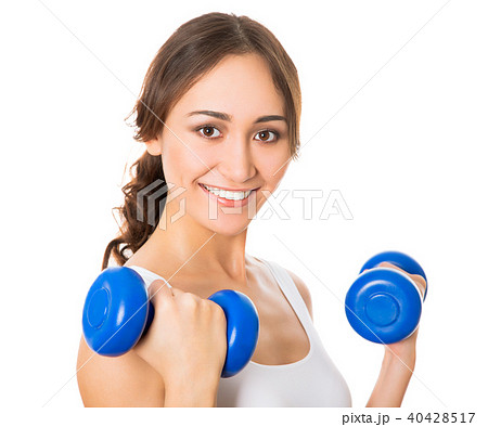 Pretty fitness woman 40428517