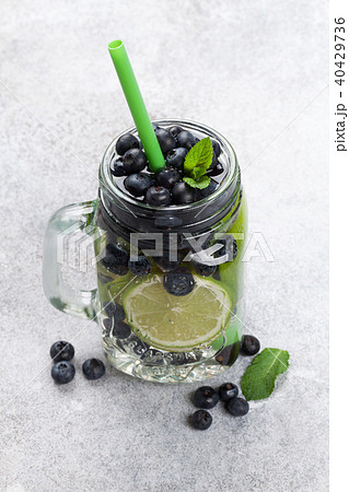 Fresh lemonade jar 40429736