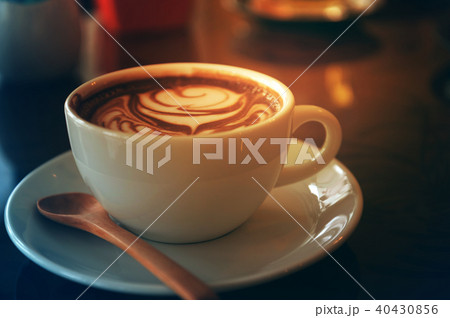 latte art in rose shape latte art in rose shape 40430856