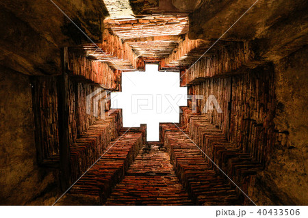 Open-Ceiling to the sky of Ayutthaya's pagoda Open-Ceiling to the sky of Ayutthaya's pagoda 40433506