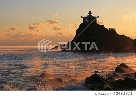 1月に 海 バッジ 40433871