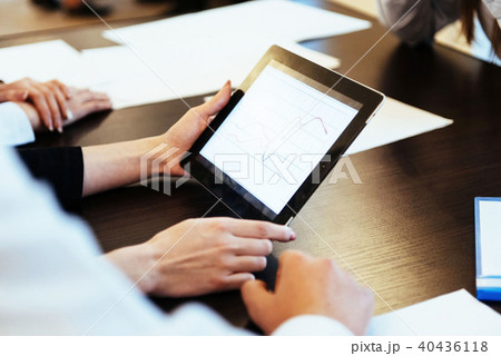 Using the computer digital students during the task Using the computer digital students during the task 40436118