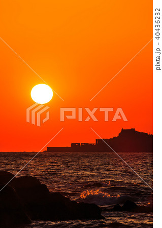 軍艦島の夕陽 ながさきサンセットロード 【長崎県長崎市高浜町】 軍艦島の夕陽 ながさきサンセットロード 【長崎県長崎市高浜町】 40436232