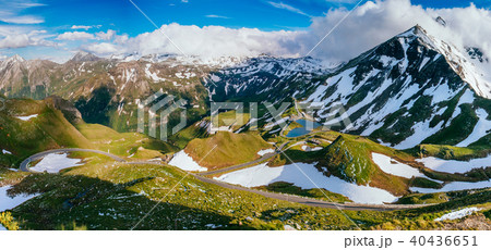 Mountain peaks covered with snow Mountain peaks covered with snow 40436651