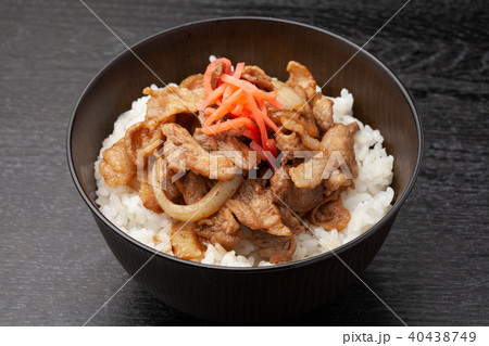 豚肉の焼肉丼 40438749